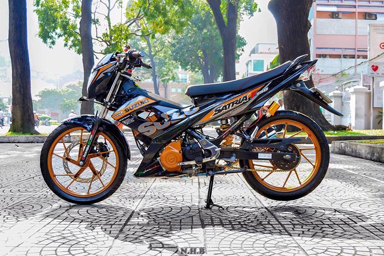 Ngam xe may Suzuki Raider 150 do &quot;sieu chat&quot; tai Sai Gon-Hinh-7